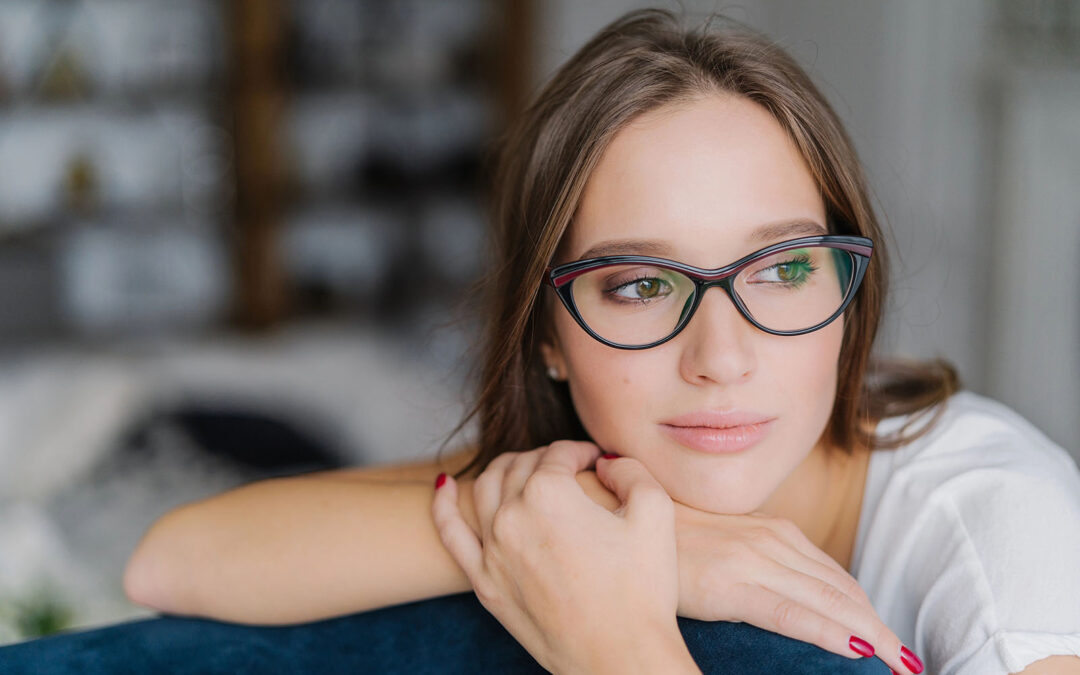 Jak dobrać oprawki do kształtu twarzy?